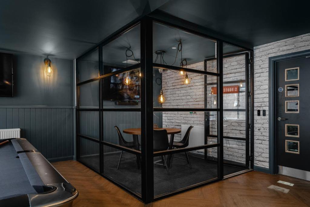 Cosy Ensuite Bedrooms At Electric Press Near City Centre